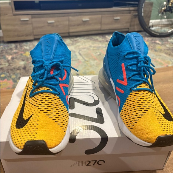 Nike Air Max 270 Flyknit in Laser Orange and Black - Picture 1 of 4